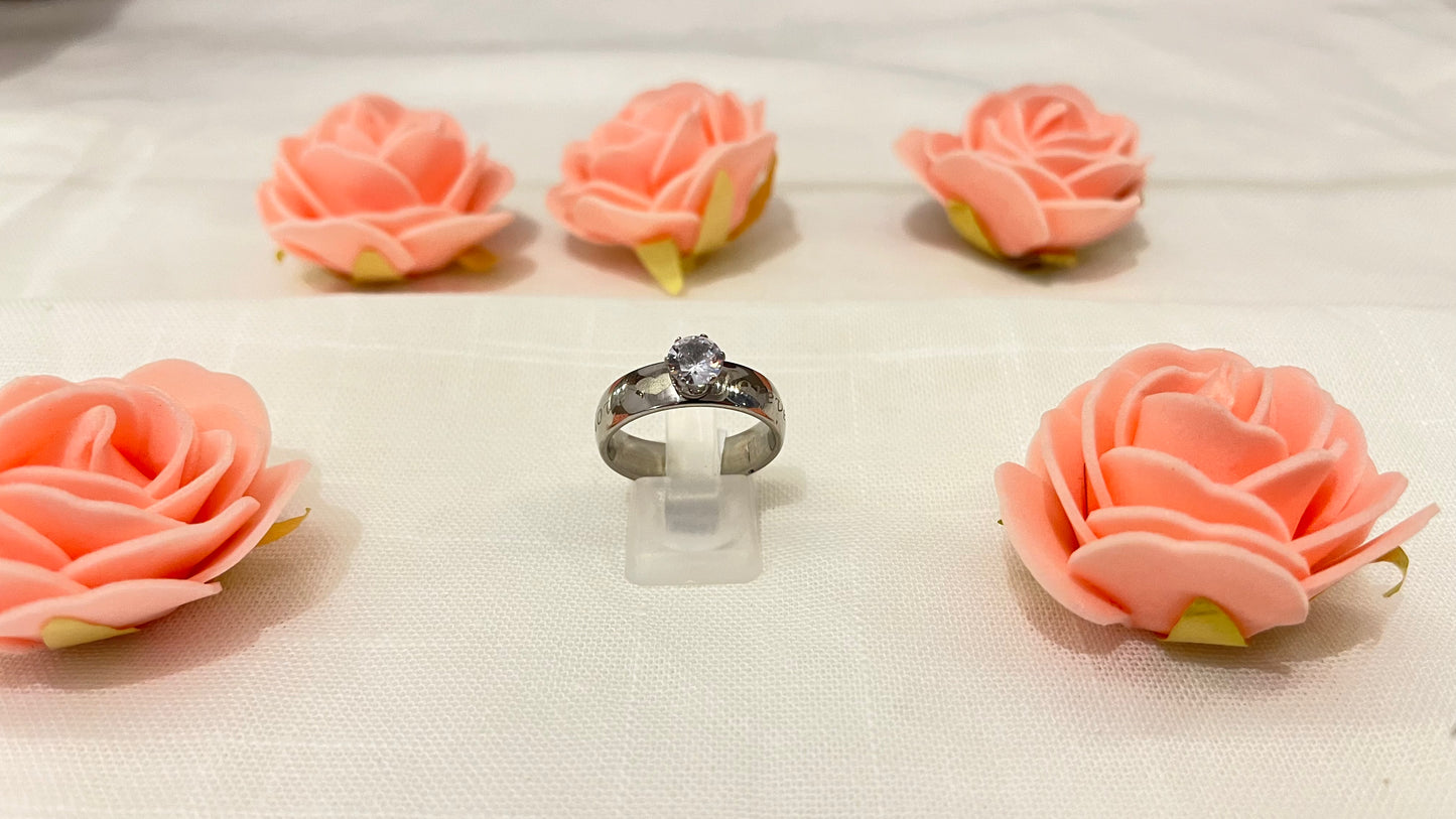💎 Bague Solitaire Élégance – Argent & Zircon gravé forever