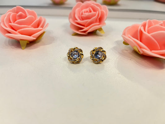 Boucles d’oreilles Rose Dorée avec Cristal – Élégance Féminine 🌹✨