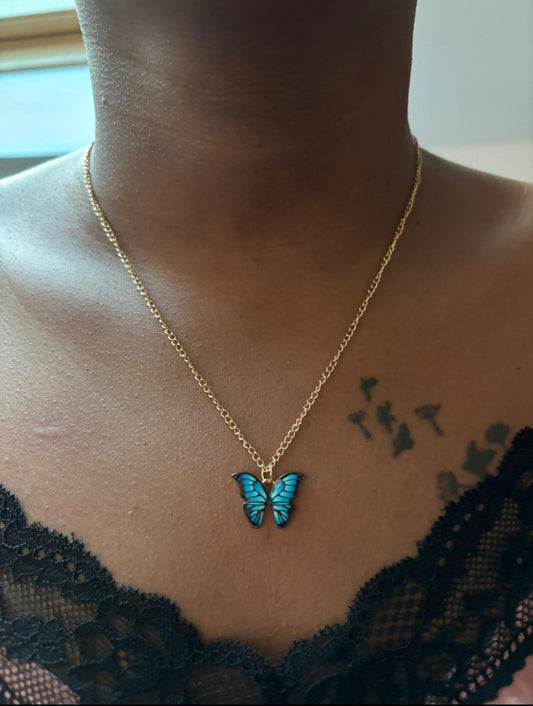 Collier Papillon Doré – Élégance & Symbolisme