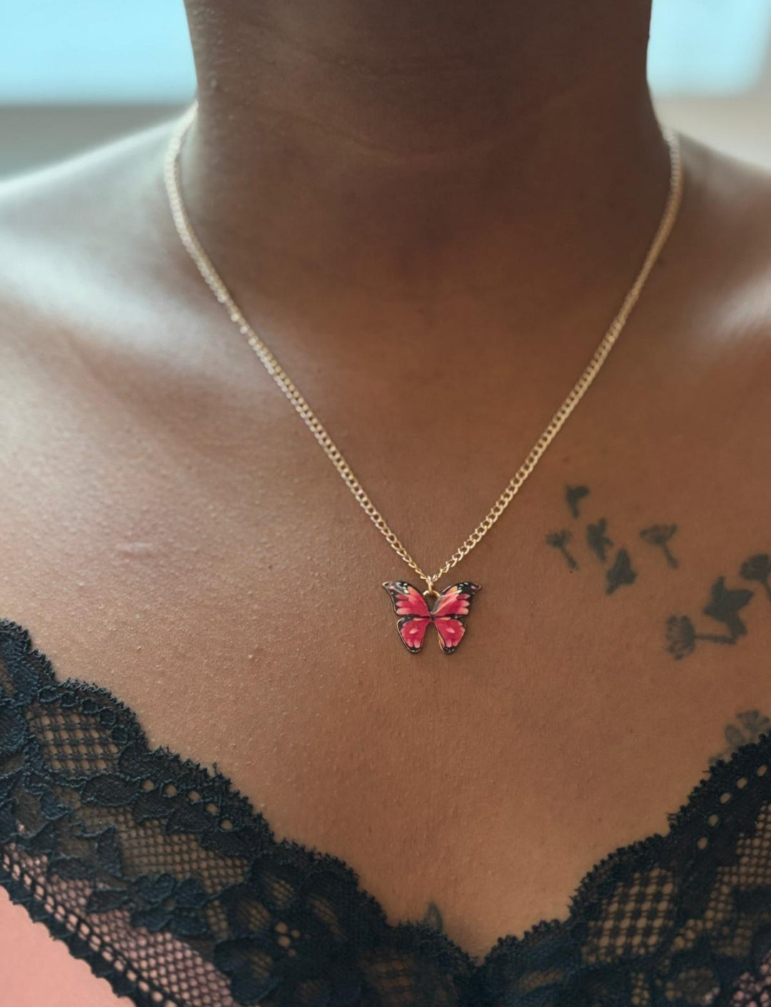 Collier Papillon Doré – Élégance & Symbolisme